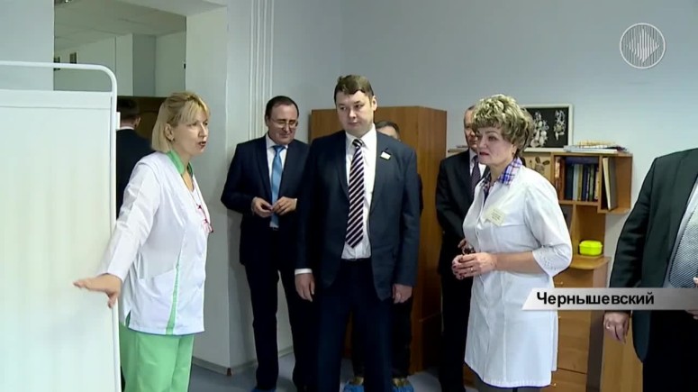 Министры посетили дом престарелых в п. Чернышевский