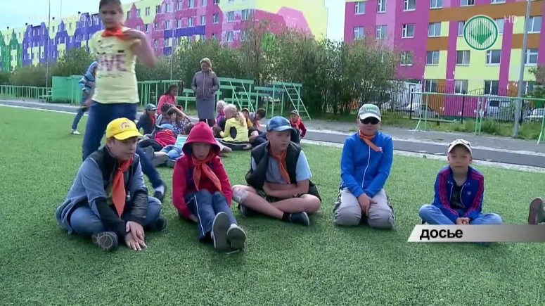 Детская площадка «Радуга» в Удачном готова к летнему сезону