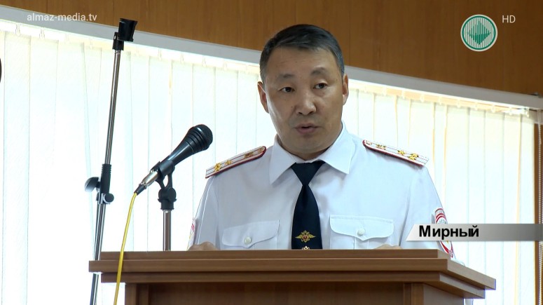Мирнинские стражи порядка отметили 100-летие якутской милиции