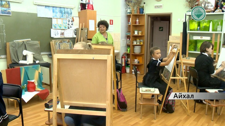 В Детской школе искусств Айхала научат играть на хомусе, рисовать и петь