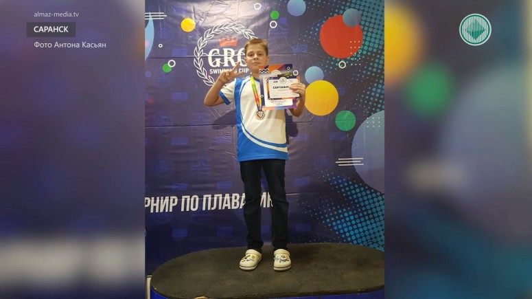 Мирнинский пловец завоевал бронзу на всероссийских соревнованиях