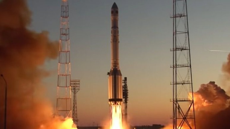 Ракета «Протон-М» со спутником-ретранслятором «Луч-5Х» стартовала с Байконура