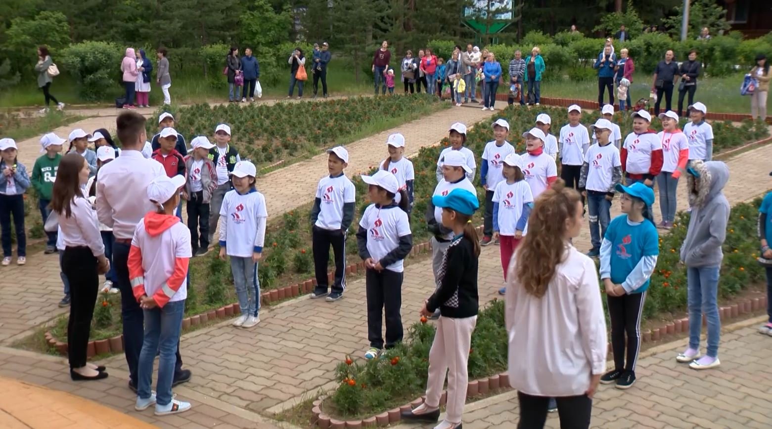 В Мирном завершается набор детей в летний лагерь «Орлёнок»